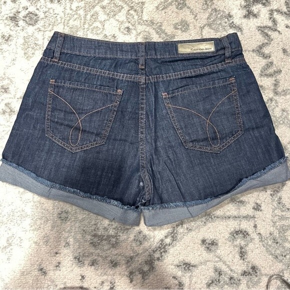 Calvin Klein Jeans Roll Cuff Denim Shorts Size 4 - Picture 2 of 4